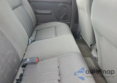 2003 Nissan Frontier Crew Cab Xe z USA, uszkodzony, nr VIN 1N6ED27T03C436627